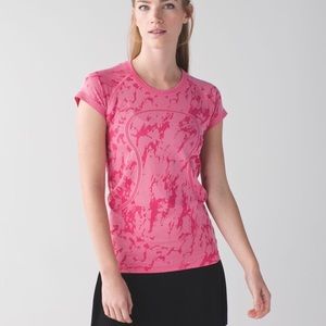 Lululemon swiftly short sleeve. Size 6.